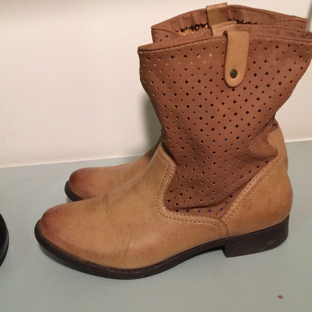 💕Laser-cut Booties💕